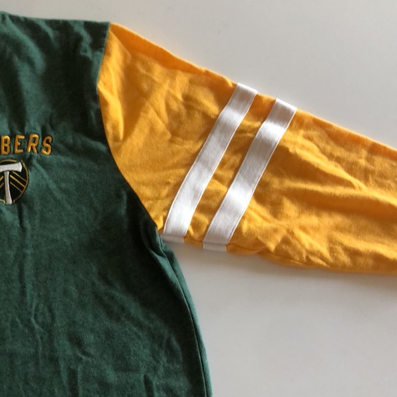 MENS Timbers three-quarter sleeve shirt. Size small. - Picture 4 of 5